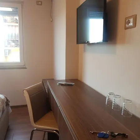 Veranda Rooms 4*