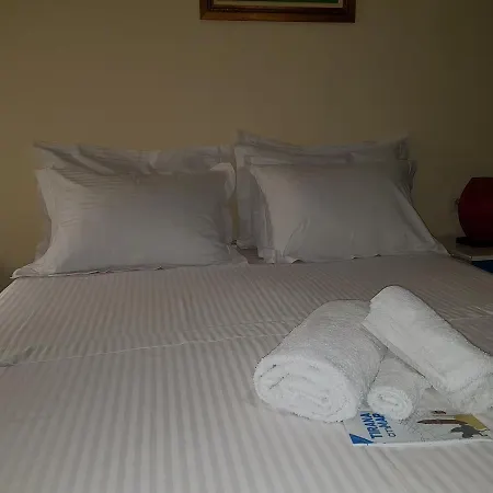Veranda Rooms 4*