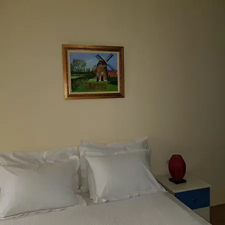 Veranda Rooms Pensión 4*