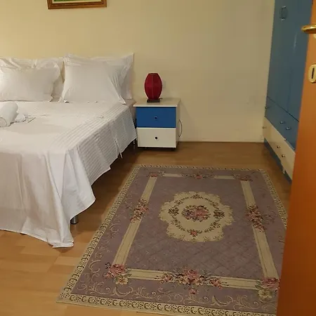 Veranda Rooms Pensión 4*