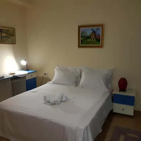 Veranda Rooms Pensión 4*