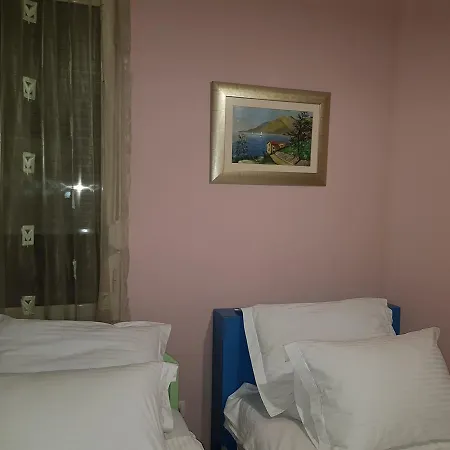 Pensión Veranda Rooms