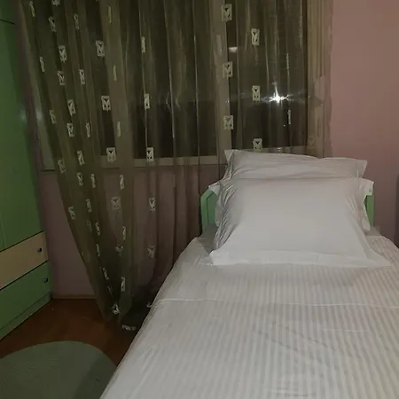 Pensión Veranda Rooms 4*